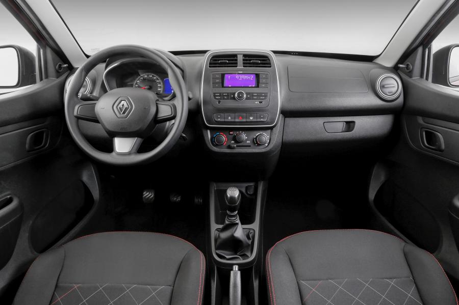 Торпедо Renault Kwid Zen 2017 года  (LA) (фото 7 из 10)
